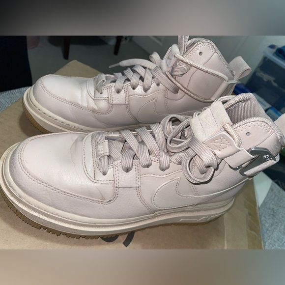 Nike Air Force - Picture 3 of 4